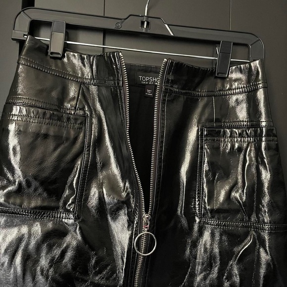 Patent skirt - Picture 3 of 3